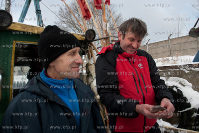 Swibno NZ Gdanski podroznik Marek Kaminski kupuje od...