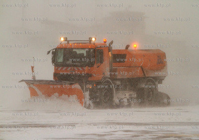 Gdansk, Rebiechowo. Akcja zima w Porcie Lotniczym Gdansk...