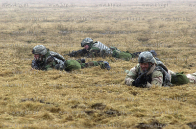 Cwiczenia 150 amerykańskich zolnierzy z niemieckiej...