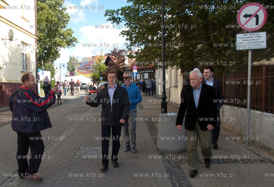 Ustka Leszek Miller, szef SLD w ramach akcji Pogodne...
