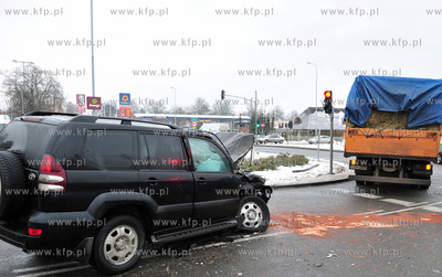 Wypadek na Alei Grunwaldzkiej na wysokości skrzyżowania...