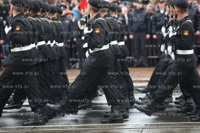 Kaliningrad , Rosja 09.05.2014 Parada na Placu Zwyciestwa...