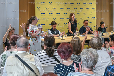 Miejska Biblioteka Publiczna w Sopocie. SOPOTEKA. Cykl...