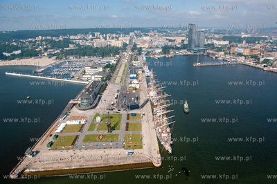Tall Ships' Races 2009 w Gdyni z lotu ptaka. Zlot Wielkich...