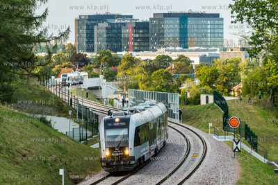 Pomorska Kolej Metropolitalna, odcinek pomiedzy Niedzwiednikiem...