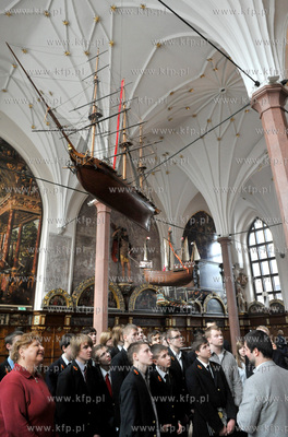 Gdansk. Dwor Artusa. Areopag Gdanski. Debata Dobrobyt...