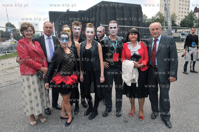 Otwarcie Teatru Szekspirowskiego w Gdansku. Po ogloszeniu...