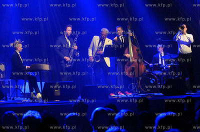 Stary Manez. Koncert Wojtek Mazolewski Quintet. Z zespołem...