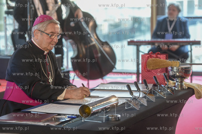 Poświęcenie i wmurowanie kamienia węgielnego pod...