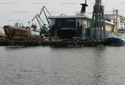 Gdynia. Stocznia Remontowa  Nauta S.A.
24.06.2006
fot....