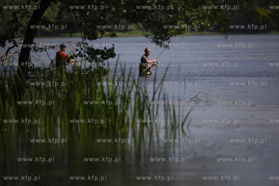 Pusty Staw - jezioro na gdanskich Stogach. 30.05.2011...