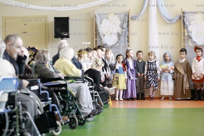 Dzieci z przedszkola nr 2  im. Jana Brzechwy wystapiły...