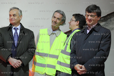 Uroczystosc zawieszenia wiechy na budowanym Teatrze...