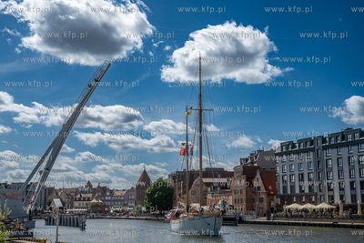 Żaglowiec Generał Zaruski wypłyną, w 101-dniową...