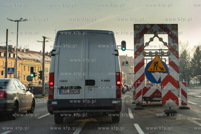 Gdańsk, ul. Wały Jagiellońskie. Nz. Zmiana organizacji...