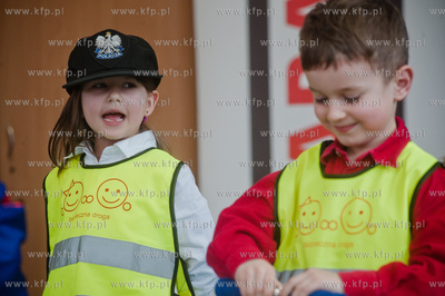 Gdansk. Przedszkole nr 31. Uroczystosc przekazania...