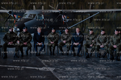 Siemirowice. 44 Baza Lotnictwa Morskiego. Wizyta premiara...