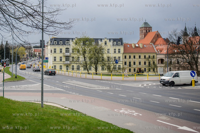 Chojnice. Siedziba Miejskiego Osrodka Pomocy Spolecznej.
26.04.2016
fot....
