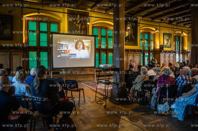 Ratusz Staromiejski w Gdansku. Uroczystosc wreczenia...