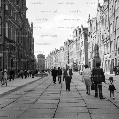 Ulica Dluga w Gdansku po remoncie nawiechrzni. 04.09.19732wrzesien73_z.kosycarz_p11Fot....