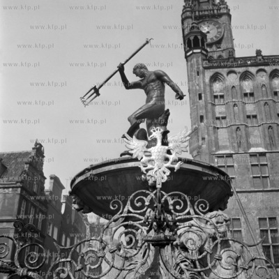 Fontanna Neptuna na Długim Targu w Gdąńsku po remoncie....