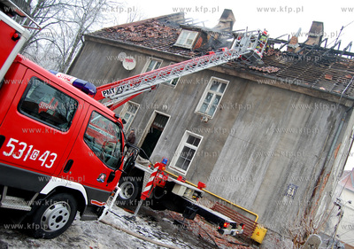 Sztum. W nocnym pozarze spalily sie dwa mieszkania...