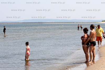 Swinoujscie. Wysoka temparatura sprzyjala plazowaniu....