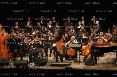 Slupsk, sala Teatru Dramatycznego. Koncert muzyki gospel...