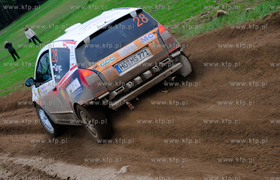 Linia. Odcinek specjalny  6-go Rajdu Lotos Baltic Cup.
15.05.2010
fot....