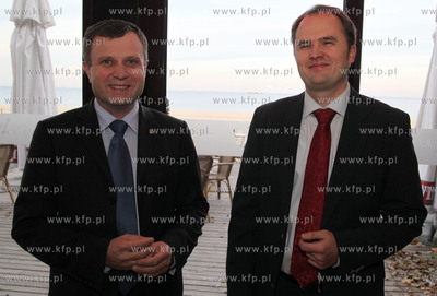 Teatr Atelier w Sopocie. Debata kandydatow na urzad...