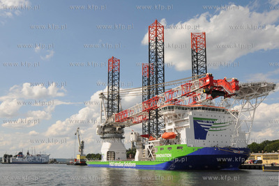 Gdansk. Nabrzeze Obroncow Westerplatte. Zbudowany w...