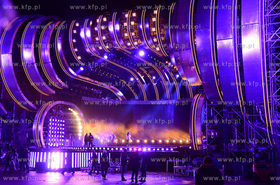 Gdynia - Skwer Kosciuszki. Rozpoczely sie proby przed...