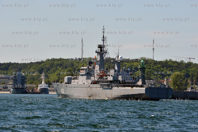 Gdynia. Miedzynarodowe manewry Baltops 2015 organizowane...