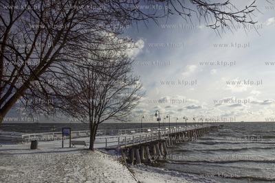 Gdynia. Molo w Orłowie o wschodzie słońca. 27.02.2018...