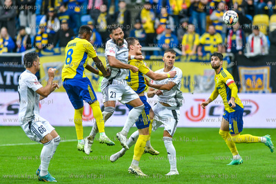 I liga. Arka Gdynia - Kotwica Kołobrzeg n/z Alassane...