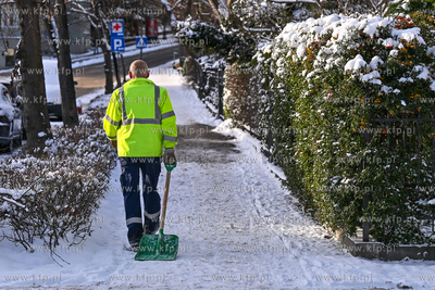 Sopot. Pierwszy śnieg w Sopocie. 04.12.2024 / fot....
