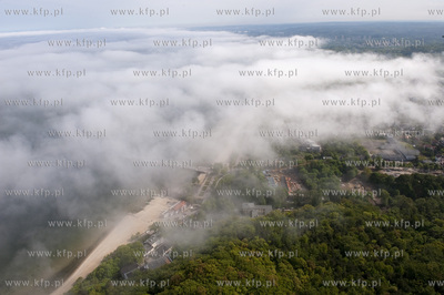 Gdynia we mgle 19.05.2009 fot. Kacper Kowalski / KFP...