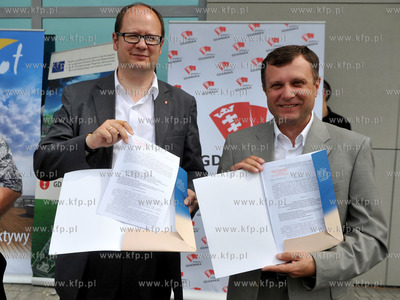 Hala sportowo - widowiskowa na granicy Gdanska i Sopotu...