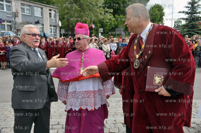 Obchody 800 lecia Zukowa. Mieszkancy miasta i goscie...