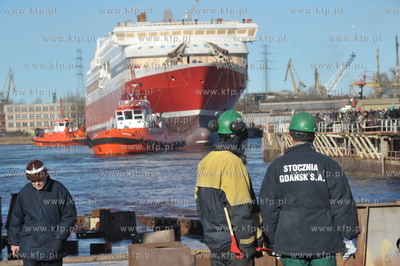 Stocznia Gdansk. Pochylnia B1. Wodowanie promu pasazersko-samochodowego...