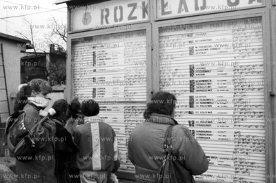 Rozklad jazdy na dworcu autobusowym PKS w Koscierzynie...