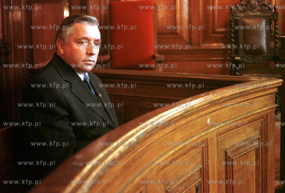 Andrzej Lepper w Sadzie Okregowym w Gdansku - przedstawiono...