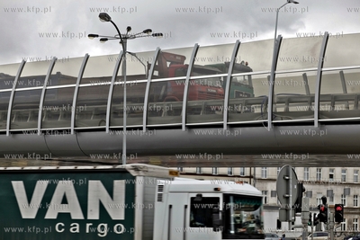 Proby obciazeniowe na estakadzie nad al. Grunwaldzka....