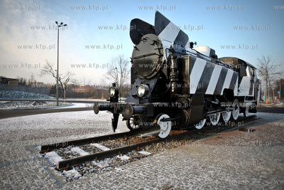 Tczew. Czarno - biala lokomotywa Republiki.
14.12.2012
fot....