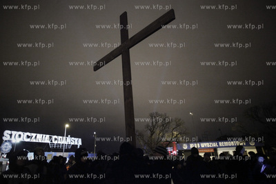 Miejska Droga Krzyzowa, zorganizowana po raz osmy przez...