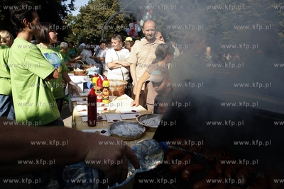 Plac De Gaulle'a w Gdansku Wrzeszczu. Piknik Rodziny...