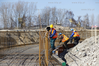 Uroczystosc wmurowania kamienia wegielnego pod budowe...