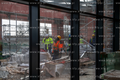 Westerplatte. Budowa biura obsługi ruchu turystycznego...
