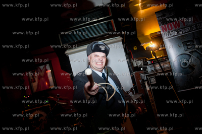 Gdansk. Gazeta Rock Cafe. Zadzwoncie po milicje! przedpremierowy...