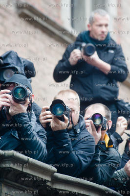 Gdansk. Ul. Dluga. Manifestacja niezadowolonia, zorganizowana...